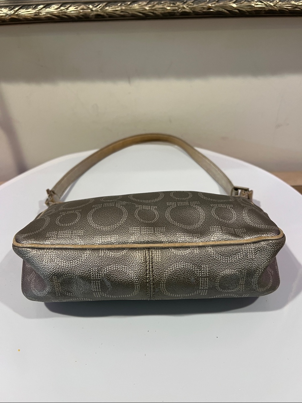 Salvatore Ferragamo Metallic Silver Gancini Shoulder Bag - Picture 12 of 16